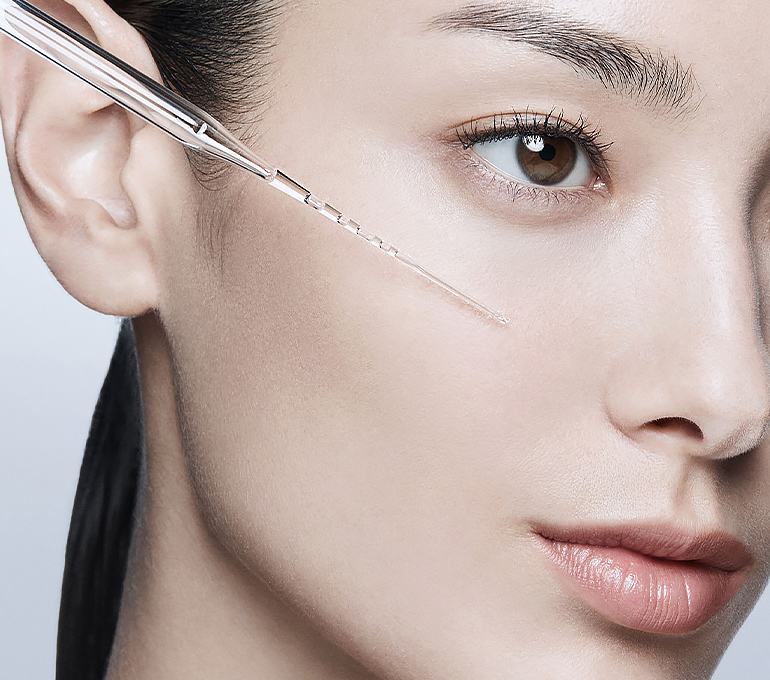 즉각적인 결 개선 효과는 물론, 피부 리페어와 주름/모공까지 개선